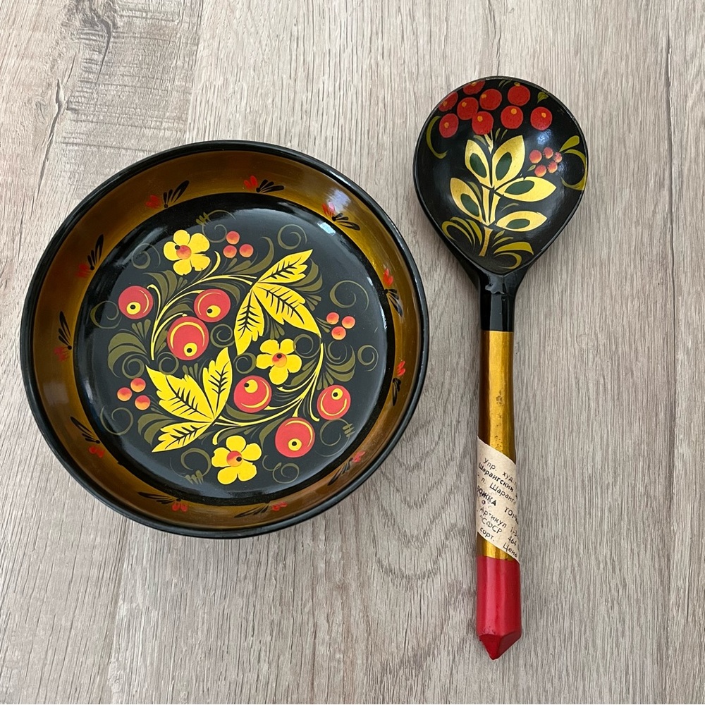 Russian USSR Khokhloma Lacquer Hand Painted Wood Bowl & Spoon Cherry Vintage NWT
